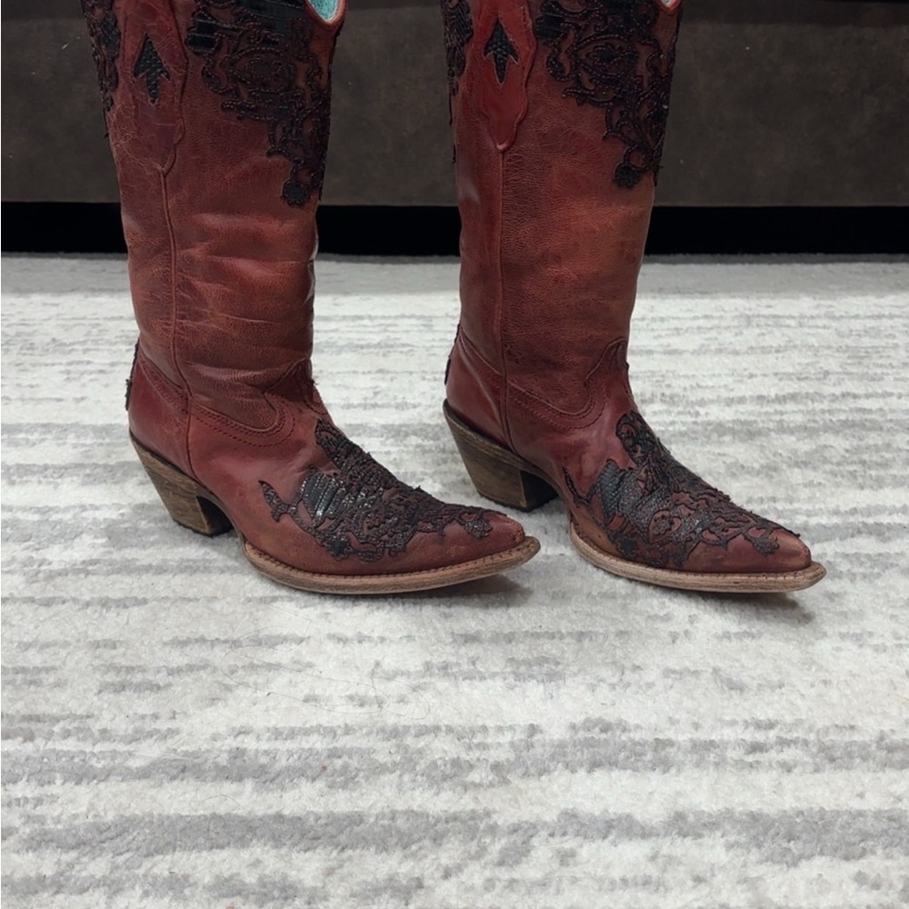 Elegant Red and Black Embroidered Heeled Boots